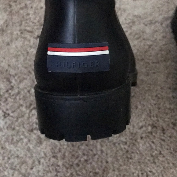 Tommy Hilfiger Boots - Picture 2 of 6
